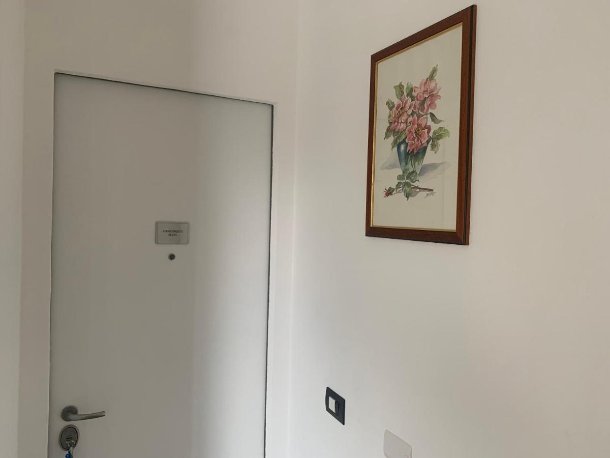 Appartamento Renzo, Dongo, Lago Di Como Buitenkant foto